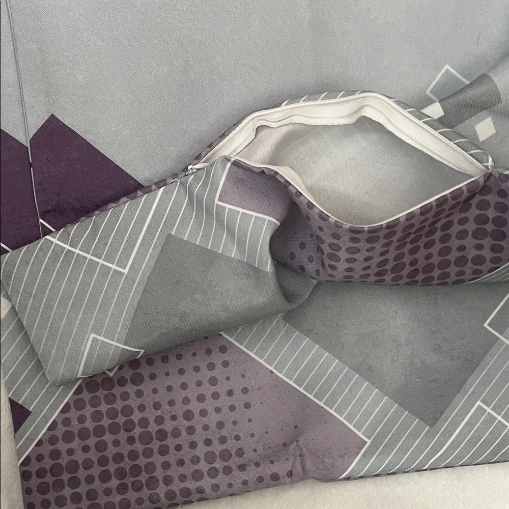 Gray/ Purple Pillow Covers Set   16”x16” - Picture 3 of 3